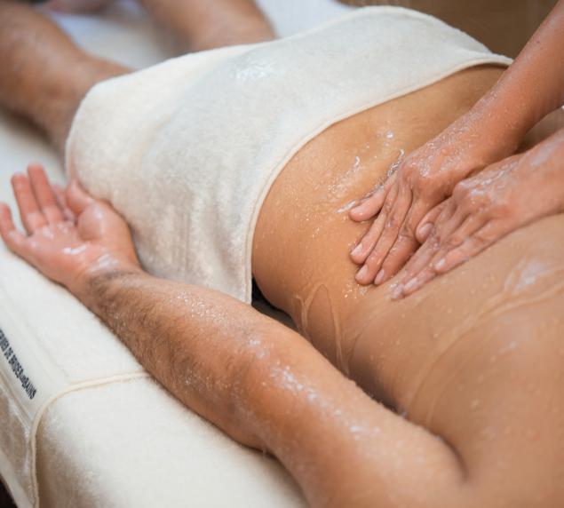 Massage sous eau spa 4